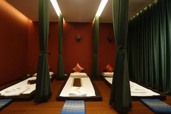 苏州吴江泰式按摩的被动瑜伽：当身体被折叠成诗